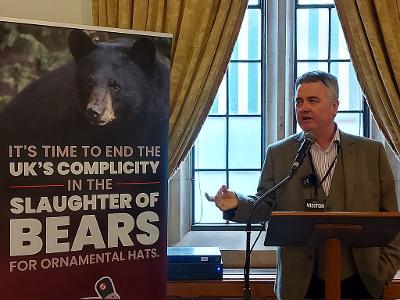 A photo of Dominic Dyer speaking at the parliamentary event