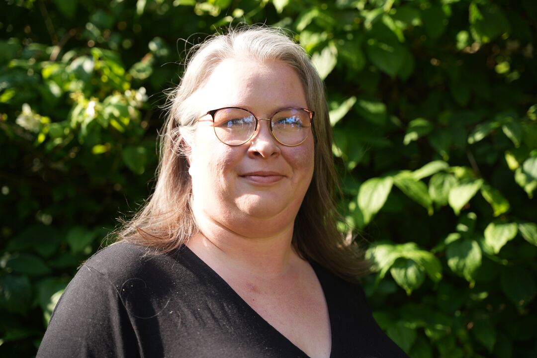 A headshot of Rachel Tilley