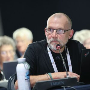 Dr Mark Jones speaking at the IUCN congress